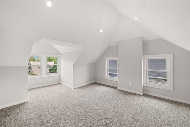 637 Fairview Avenue, Grand Rapids, MI 49503