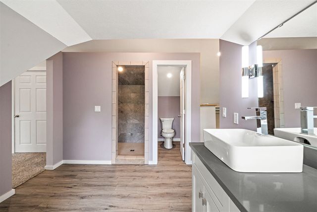 637 Fairview Avenue, Grand Rapids, MI 49503