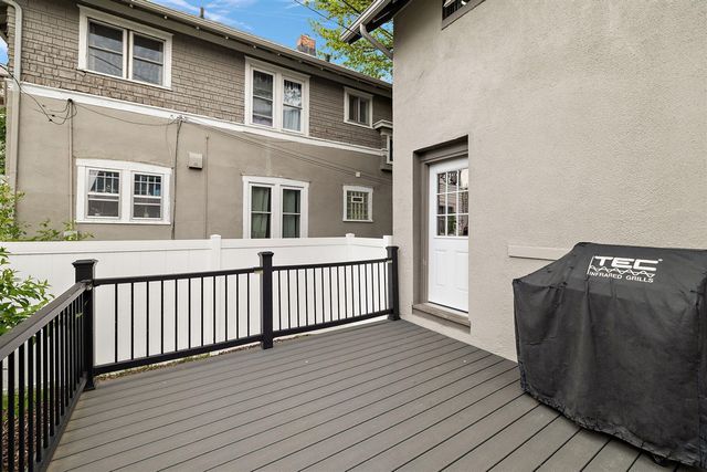 637 Fairview Avenue, Grand Rapids, MI 49503