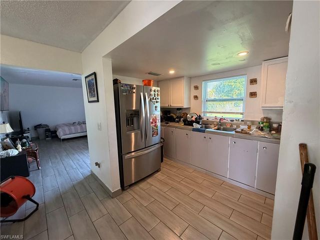 11401-403 Char Ann DR # 403, Fort Myers, FL 33908