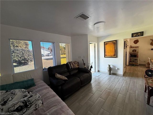 11401-403 Char Ann DR # 403, Fort Myers, FL 33908