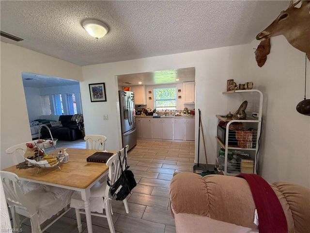 11401-403 Char Ann DR # 403, Fort Myers, FL 33908