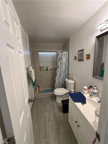 11401-403 Char Ann DR # 403, Fort Myers, FL 33908