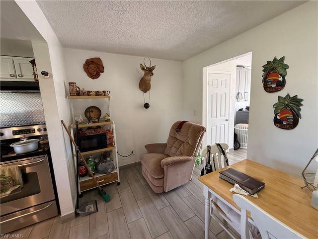 11401-403 Char Ann DR # 403, Fort Myers, FL 33908