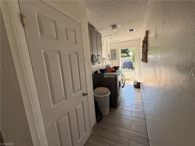 11401-403 Char Ann DR # 403, Fort Myers, FL 33908