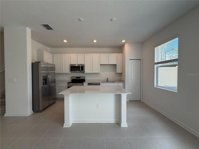 2799 SKYLINE LOOP, Kissimmee, FL 34758