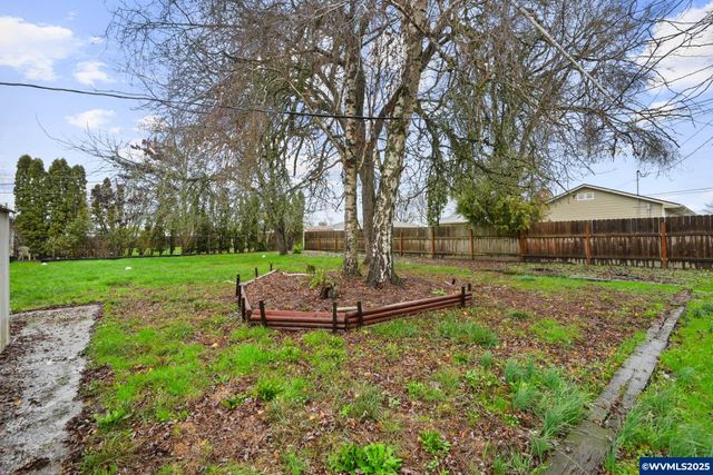 2617 Fulton St SE St, Albany, OR 97322