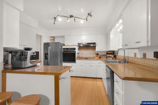 2617 Fulton St SE St, Albany, OR 97322