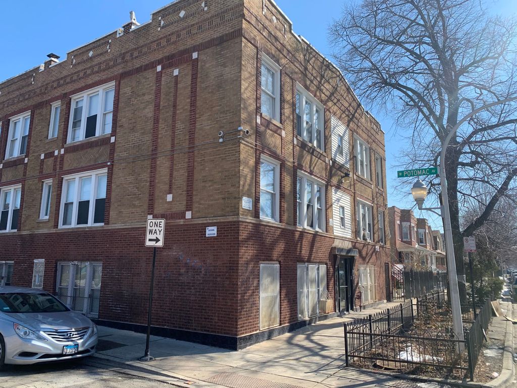 3915 W Potomac Avenue 1, Chicago, IL 60651
