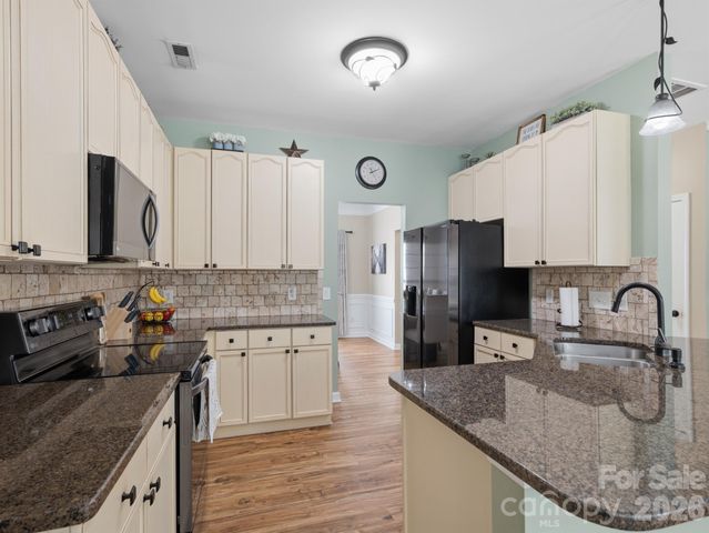 6520 McIlwaine Road, Huntersville, NC 28078