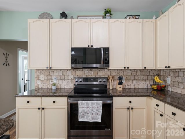 6520 McIlwaine Road, Huntersville, NC 28078