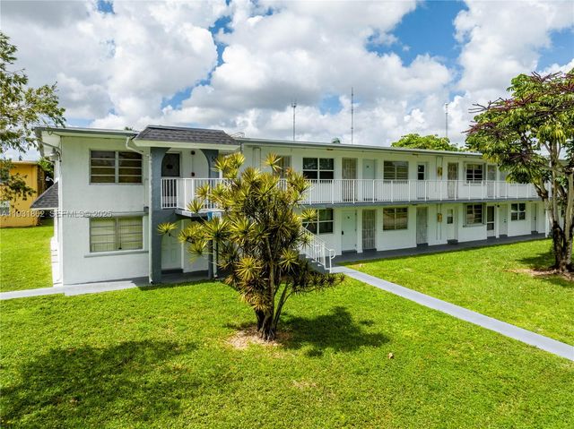 20310 NE 2nd Ave 24, Miami Gardens, FL 33179