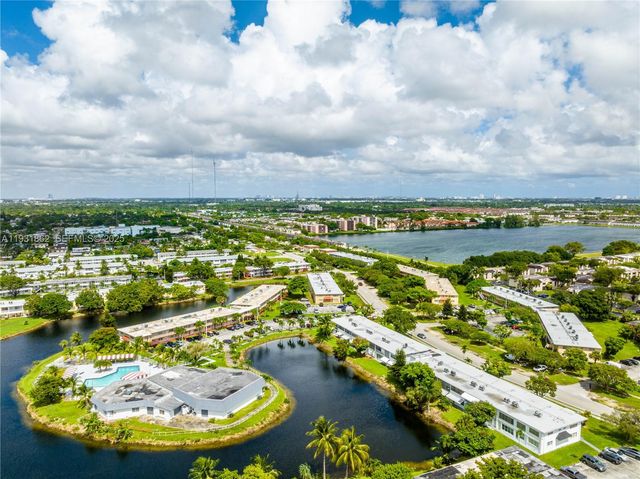 20310 NE 2nd Ave 24, Miami Gardens, FL 33179