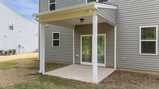 82 Sposato Lane, Clayton, NC 27527