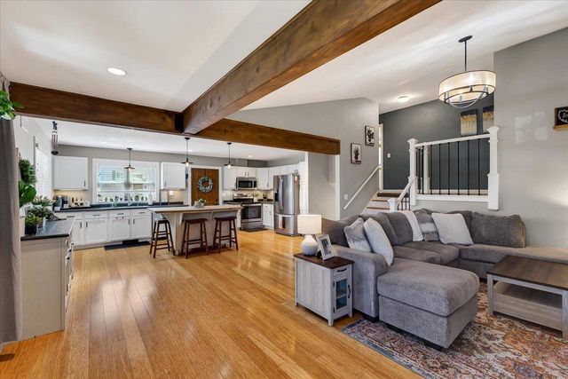 325 Heidi Court, New Glarus, WI 53574