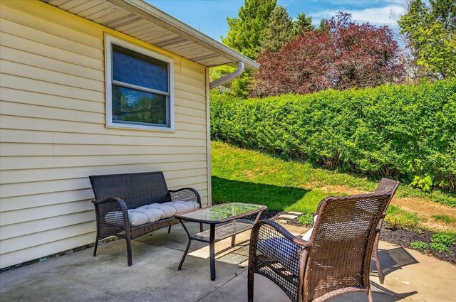 325 Heidi Court, New Glarus, WI 53574