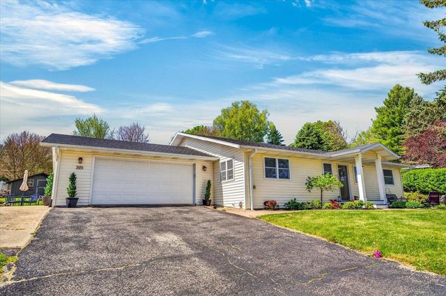 325 Heidi Court, New Glarus, WI 53574