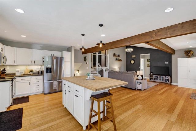 325 Heidi Court, New Glarus, WI 53574