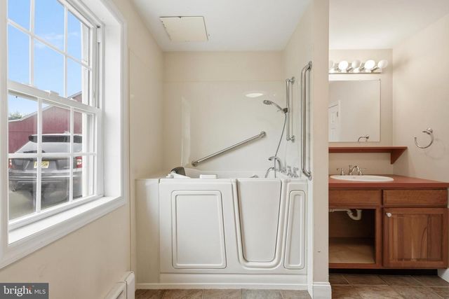 137 THROPP AVE, Hamilton, NJ 08610