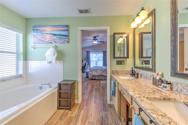1624 MAXIMILIAN DRIVE, Wesley Chapel, FL 33543