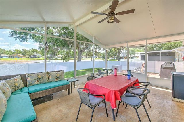1624 MAXIMILIAN DRIVE, Wesley Chapel, FL 33543