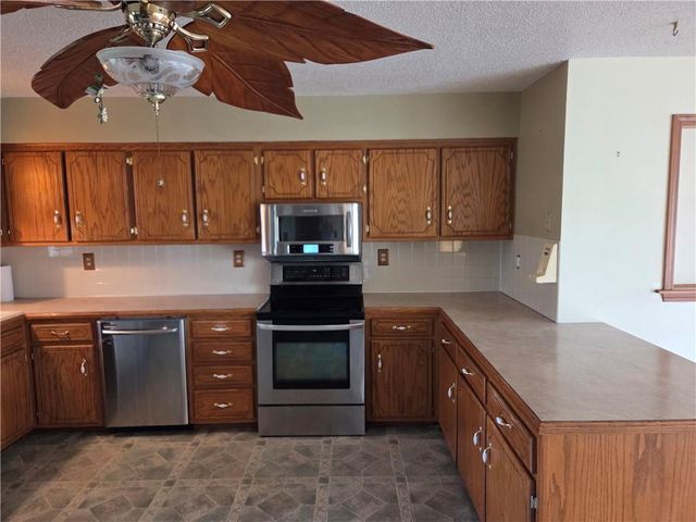 1404 SW 100th Road, Holden, MO 64040