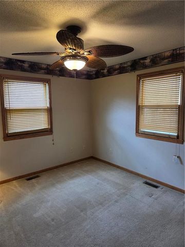 1404 SW 100th Road, Holden, MO 64040
