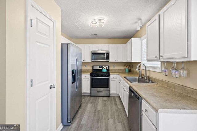 108 Greystone Way, Hiram, GA 30141