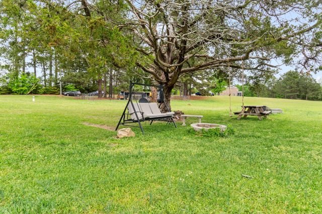 843 U.S. 25, Edgefield, SC 29824