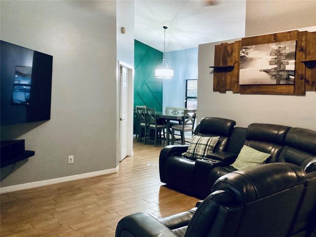 525 RAPID FALLS DRIVE, Brandon, FL 33511