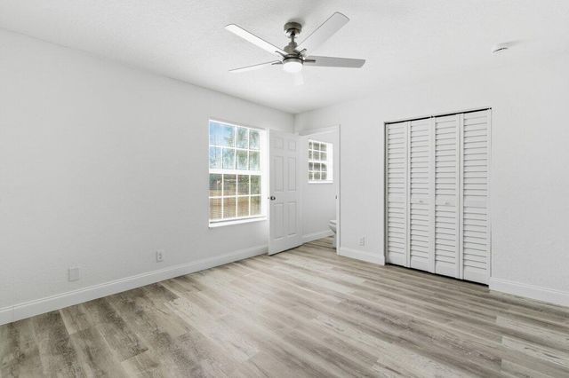 16246 E Cornwall Drive, The Acreage, FL 33470