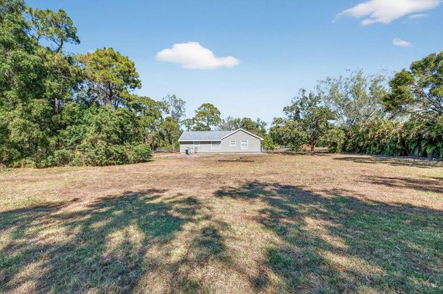 16246 E Cornwall Drive, The Acreage, FL 33470