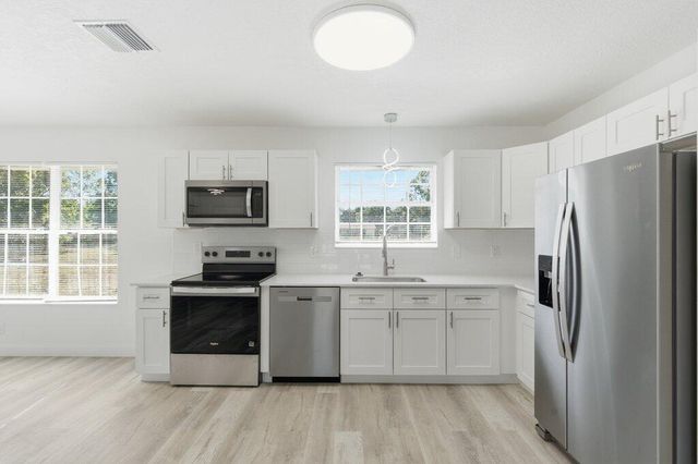 16246 E Cornwall Drive, The Acreage, FL 33470