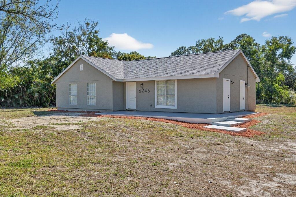 16246 E Cornwall Drive, The Acreage, FL 33470