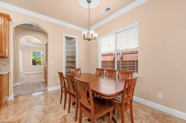 2825 E Quincy Avenue, Fresno, CA 93720