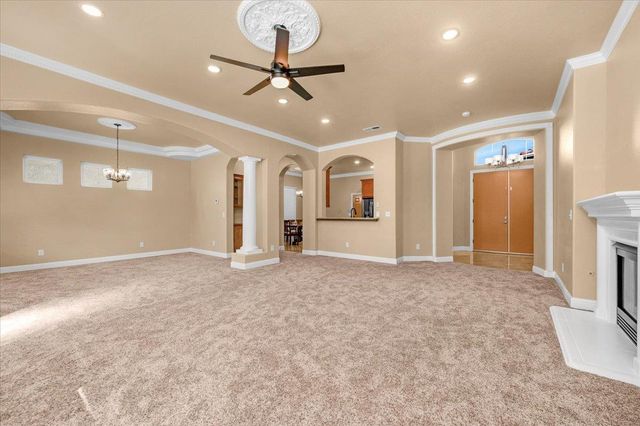 2825 E Quincy Avenue, Fresno, CA 93720