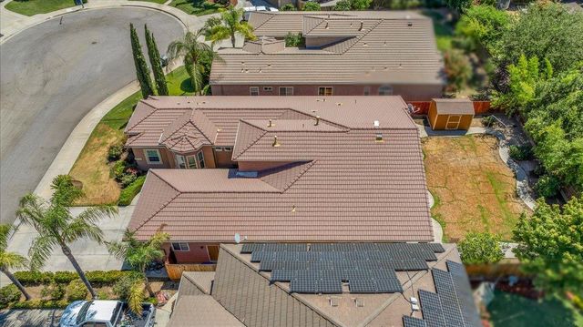 2825 E Quincy Avenue, Fresno, CA 93720