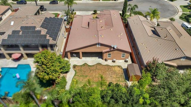 2825 E Quincy Avenue, Fresno, CA 93720