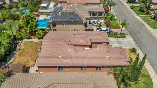 2825 E Quincy Avenue, Fresno, CA 93720