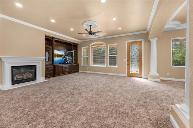 2825 E Quincy Avenue, Fresno, CA 93720