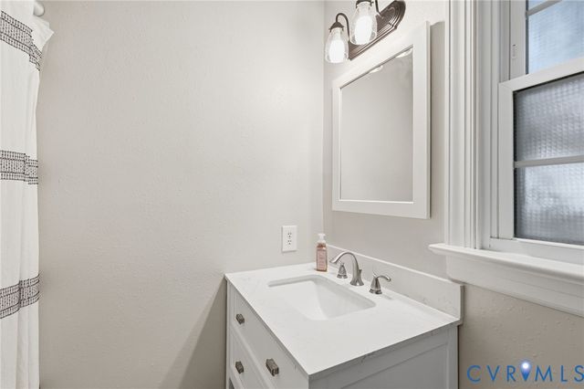 2016 Ridge Stone Ct, Henrico, VA 23238