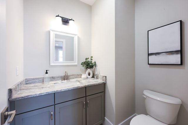 63 Thomas Mann Circle 36, Norfolk, MA 02056