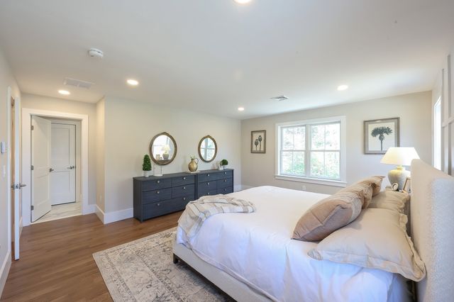 63 Thomas Mann Circle 36, Norfolk, MA 02056