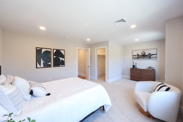 63 Thomas Mann Circle 36, Norfolk, MA 02056