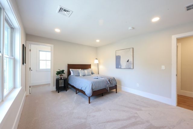 63 Thomas Mann Circle 36, Norfolk, MA 02056