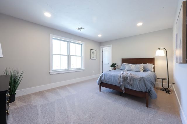 63 Thomas Mann Circle 36, Norfolk, MA 02056