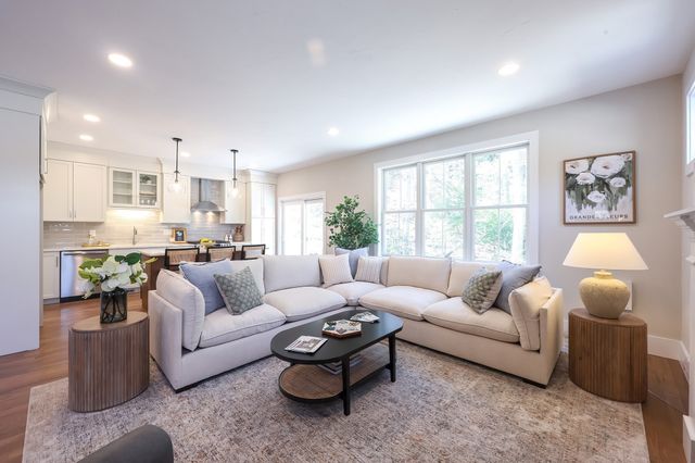 63 Thomas Mann Circle 36, Norfolk, MA 02056