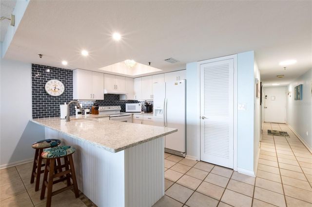 19236 GULF BOULEVARD 103, Indian Shores, FL 33785