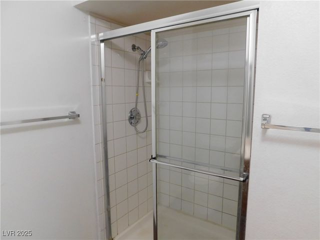 7025 Pindarri Way, Las Vegas, NV 89145