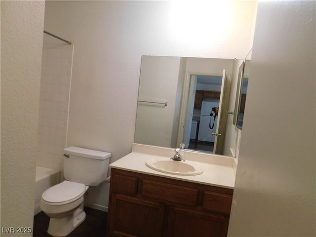 7025 Pindarri Way, Las Vegas, NV 89145